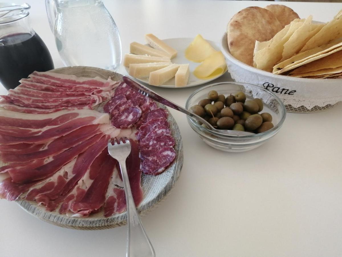 B&B E Home Restaurant S'Ispera Monolocale Uso Esclusivo Fonni Zewnętrze zdjęcie