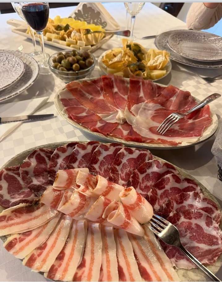 B&B E Home Restaurant S'Ispera Monolocale Uso Esclusivo Fonni Zewnętrze zdjęcie